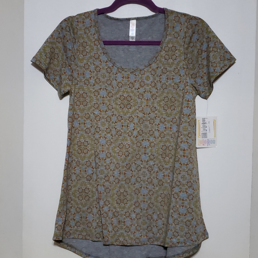 NWT LuLaRoe Classic T